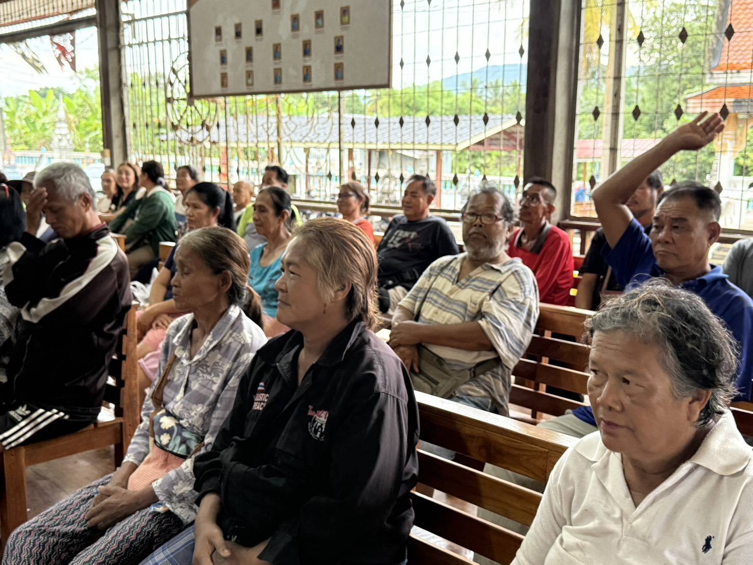 สพอ.วังทอง ตรวจสอบ กำกับ ติดตามการดำเนินงาน โครงการแก้ไขปัญหาความยากจน กข.คจ.