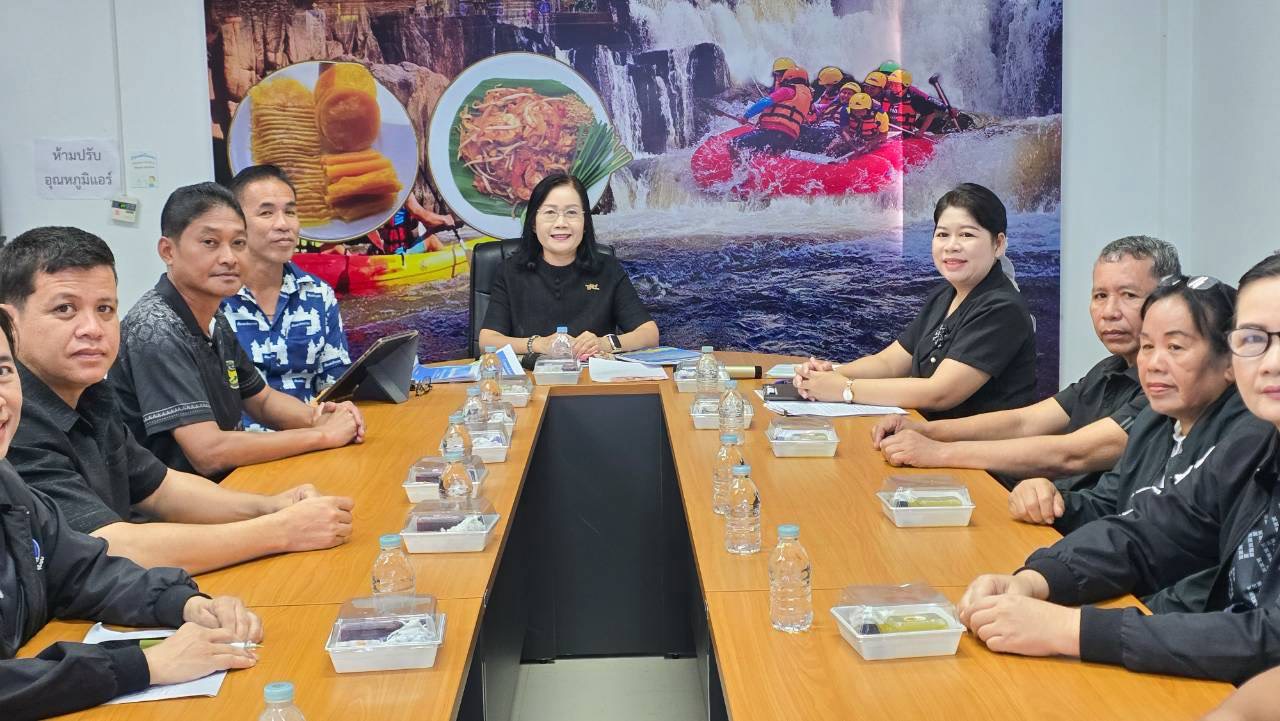  สพอ.วังทอง ร่วมประชุมติดตามและสรุปผลการขับเคลื่อนการดำเนินงานวิทยากรกระบวนการกองทุนแม่ของแผ่นดิน (ครู ค) ประจำปีงบประมาณ พ.ศ. 2569 