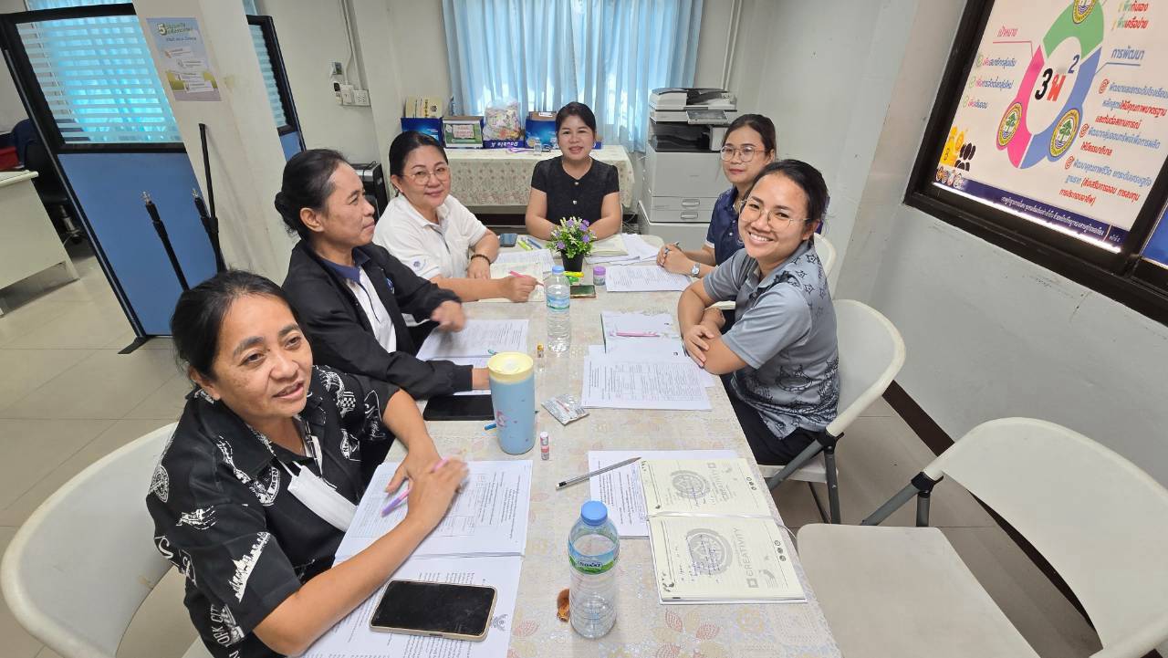 สพอ.วังทอง ประชุมเจ้าหน้าที่พัฒนาชุมชน ประจำเดือนตุลาคม 2569 