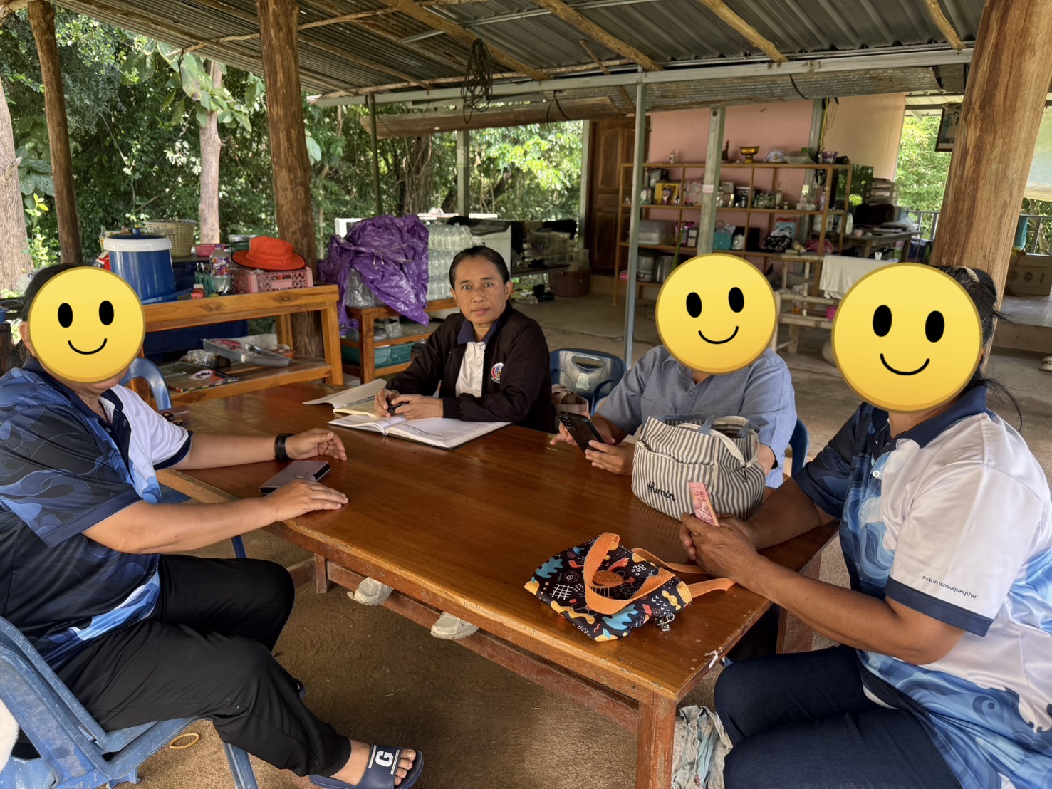 สพอ.วังทอง ลงพื้นที่ติดตามการดำเนินงานกลุ่มอาชีพสตรีที่ได้รับการสนับสนุนเงินทุนหมุนเวียนจากกองทุนพัฒนาบทบาทสตรี (ปี 2566)
